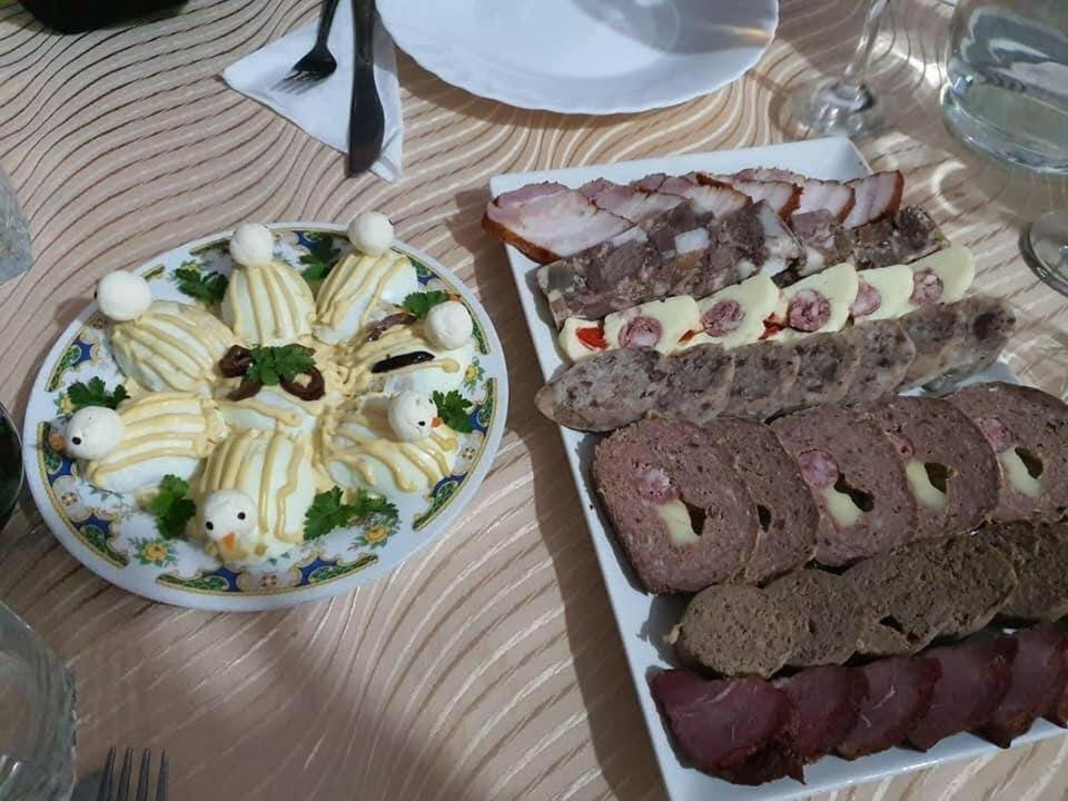 Pensiunea Agroturistica Casa Colinita Vatra Moldoviţei Eksteriør billede